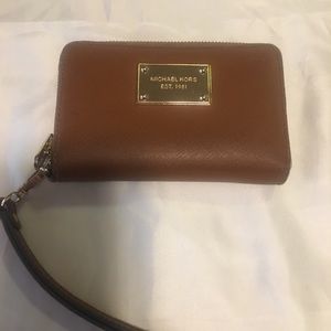 Michael Kors wristlet wallet